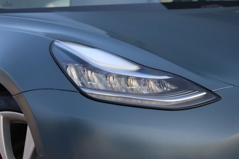 Used 2018 Tesla Model 3 Performance image 5