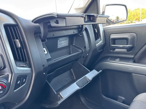 Used 2018 Chevrolet Silverado 1500 LT w/ All Star Edition image 37