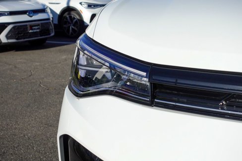 New 2025 Volkswagen Taos S image 5