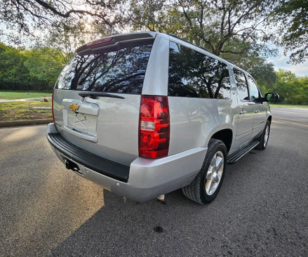 Used 2013 Chevrolet Suburban LTZ image 7