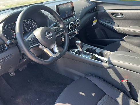 New 2025 Nissan Sentra SV image 9