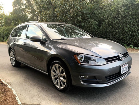 Used 2017 Volkswagen Golf SE image 9
