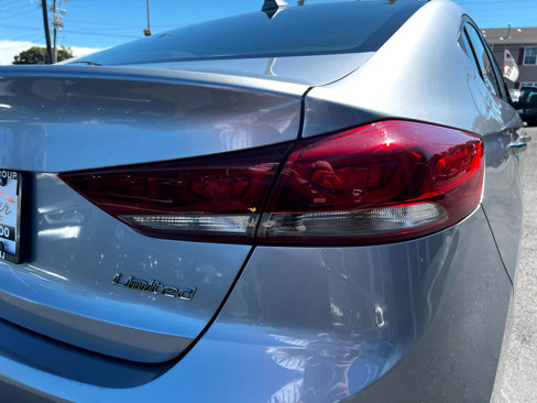 Used 2017 Hyundai Elantra Limited w/ Limited Ultimate Package 09 image 30