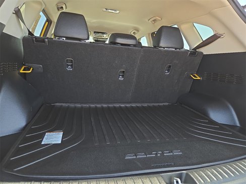 Used 2023 Kia Seltos Nightfall Edition image 11