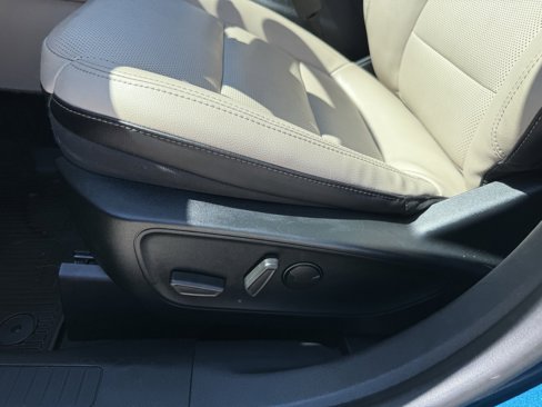 Used 2020 Ford Escape SEL image 29