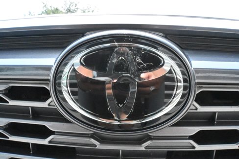 Used 2019 Toyota RAV4 Limited image 12