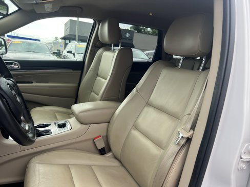 Used 2019 Jeep Grand Cherokee Limited image 36