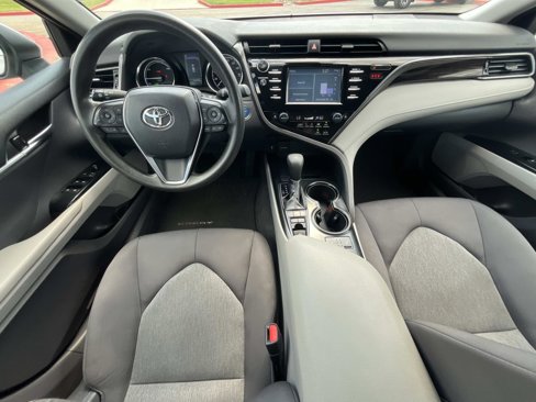 Certified 2019 Toyota Camry LE image 14