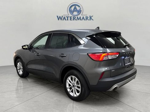 Used 2022 Ford Escape SE w/ Cold Weather Package image 3