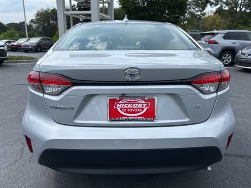 Used 2024 Toyota Corolla LE image 6
