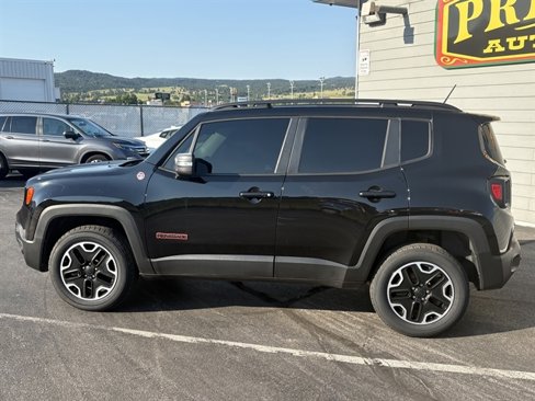 Used 2016 Jeep Renegade Trailhawk w/ Premium Trailhawk Package image 13