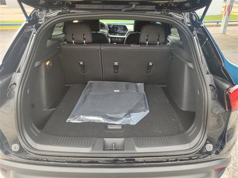 New 2025 Chevrolet Trax RS w/ Driver Confidence Package image 6