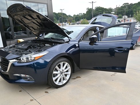 Used 2017 MAZDA MAZDA3 Grand Touring image 9
