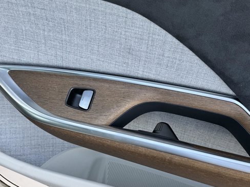 Used 2022 Lucid Air Grand Touring image 17