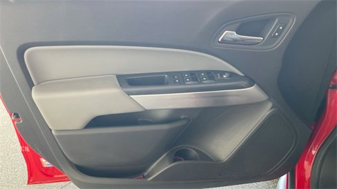 Used 2016 Chevrolet Colorado LT w/ LT Convenience Package image 36