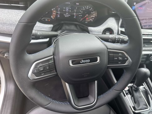 Certified 2022 Jeep Compass Latitude image 21