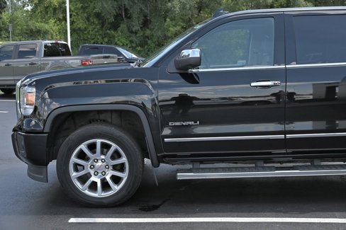Used 2015 GMC Sierra 1500 Denali w/ Driver Alert Package image 4