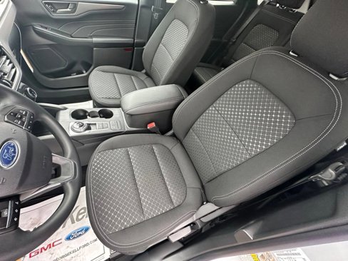 New 2025 Ford Escape Active image 17