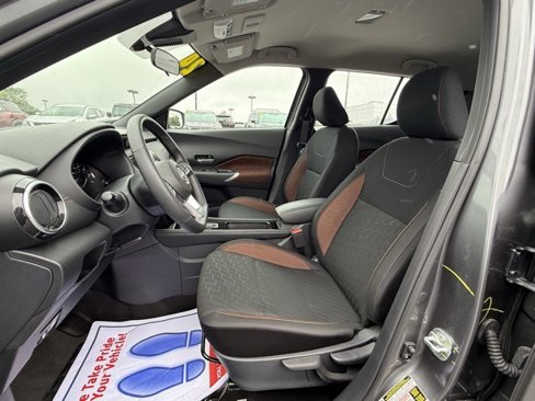 Certified 2024 Nissan Kicks SR image 14