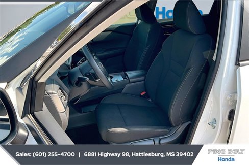Used 2024 Nissan Rogue S image 18