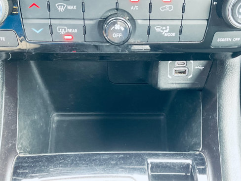 Used 2025 Jeep Compass Sport image 28