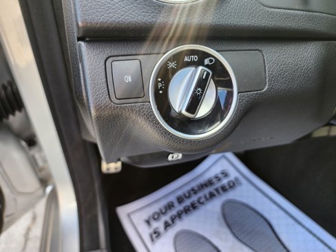 Used 2014 Mercedes-Benz C 250 Sedan image 18