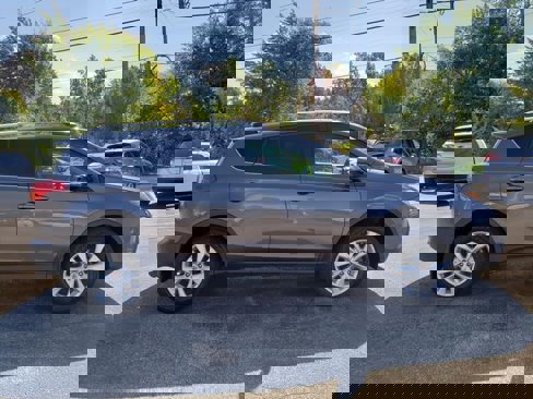 Used 2013 Toyota RAV4 Limited image 9
