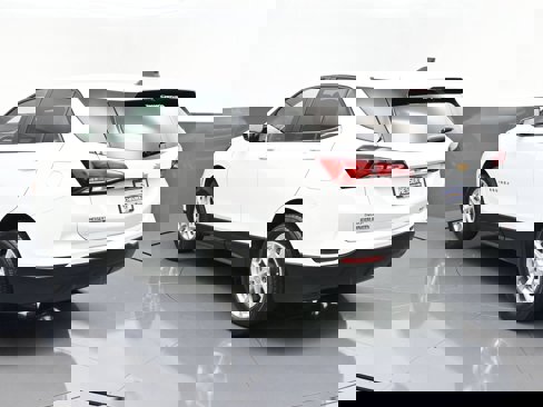 Certified 2022 Chevrolet Equinox LS w/ LS Convenience Package image 52