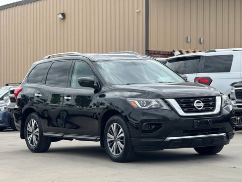 Used 2018 Nissan Pathfinder S image 4
