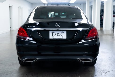 Used 2021 Mercedes-Benz C 300 Sedan image 5