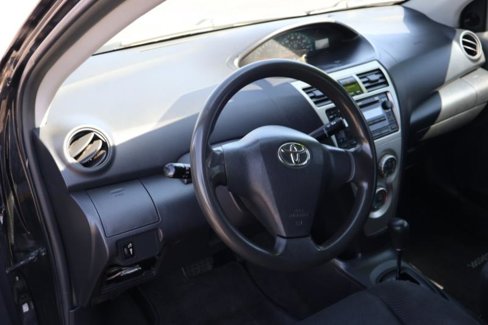 Used 2009 Toyota Yaris Sedan image 11