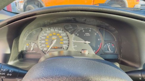 Used 2002 Saturn S-Series SL2 w/ SL2 Option Pkg 2 image 28
