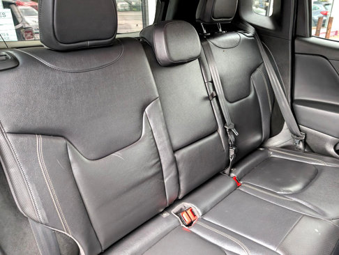 Used 2017 Jeep Renegade Limited w/ Advanced Technology Group image 18