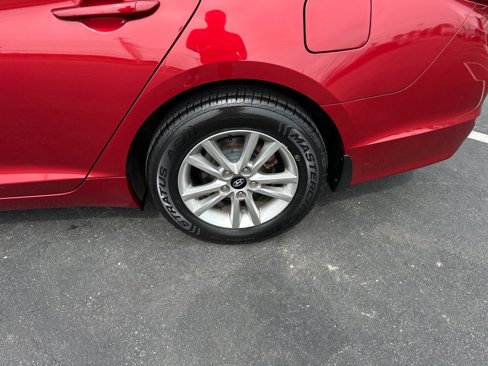 Used 2015 Hyundai Sonata SE w/ Option Group 09 image 9
