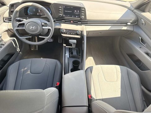 New 2025 Hyundai Elantra Sport image 16