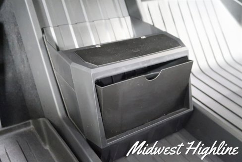 Used 2025 Tesla Cybertruck AWD Crew Cab image 31