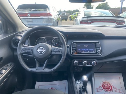 Used 2024 Nissan Kicks S image 14