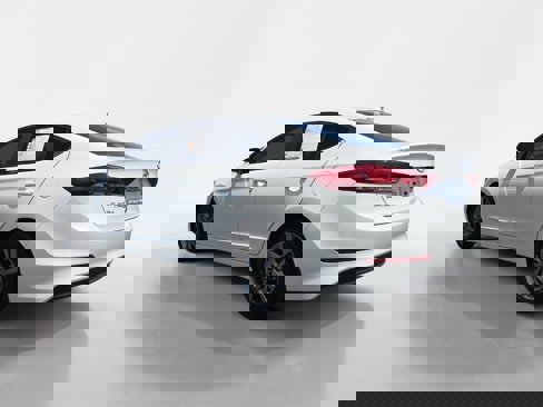 Used 2018 Hyundai Elantra SEL image 5