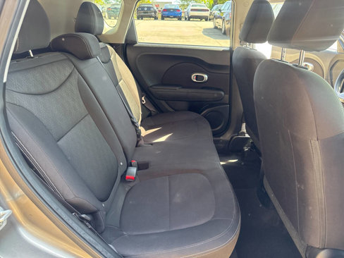 Used 2016 Kia Soul w/ Option Group 020 image 16