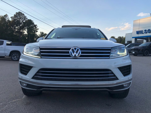 Used 2015 Volkswagen Touareg Executive image 2
