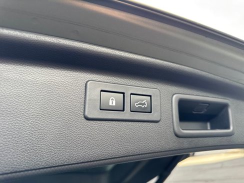 Used 2020 Subaru Forester Premium image 27