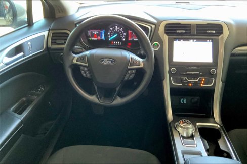 Used 2019 Ford Fusion SE image 5