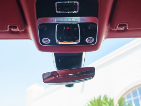 Used 2024 Bentley Flying Spur V8 image 17