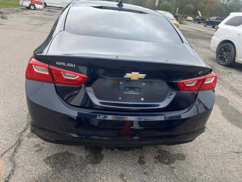Used 2016 Chevrolet Malibu LT image 5
