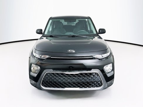 Used 2020 Kia Soul LX image 2