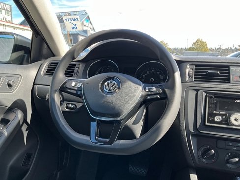 Used 2015 Volkswagen Jetta S image 19