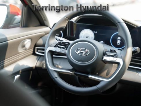 Certified 2023 Hyundai Elantra SEL w/ Convenience Package image 10