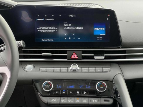 New 2025 Hyundai Elantra Limited image 19