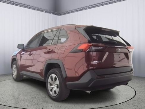 Used 2020 Toyota RAV4 LE image 7