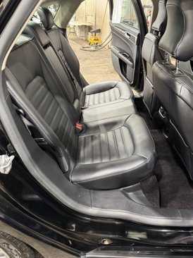 Used 2017 Ford Fusion SE w/ Fusion SE Technology Package image 21